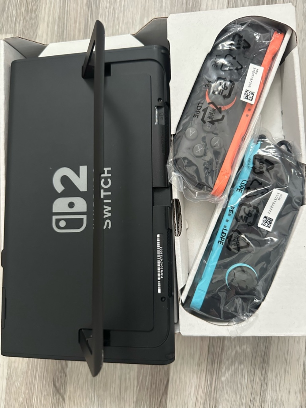 Nintendo Switch 2 Console – 256GB – In Original Box - Picture 7 of 8